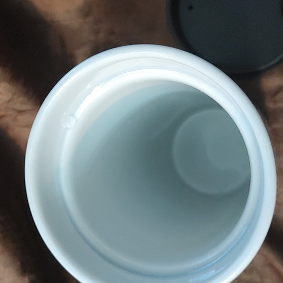 Starbucks holiday mug - Picture 3 of 4